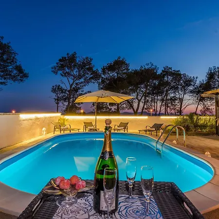 Beautiful Horizon Villa *