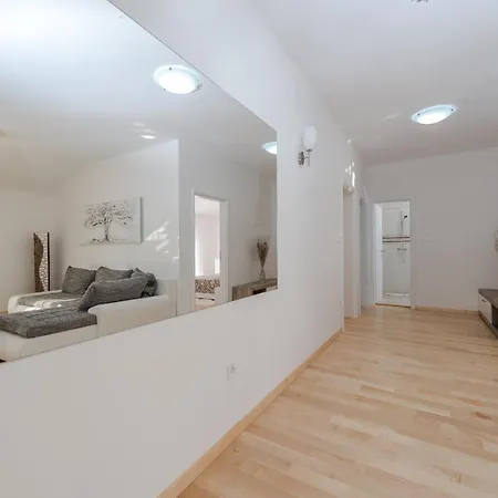 Beautiful Horizon Vila