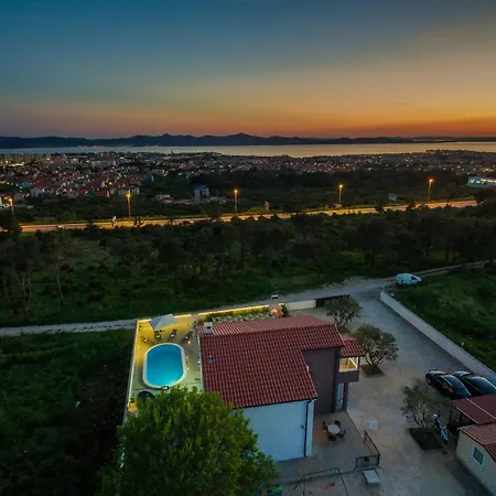 Beautiful Horizon Vila